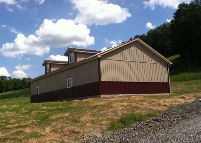 Barn pole siding metal run